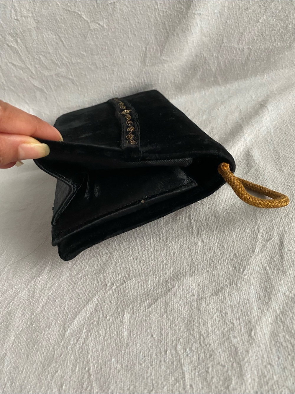 Embroidered Peacock Black Evening Clutch with Gold Accents Clutch Flawless Rare - Picture 6 of 15